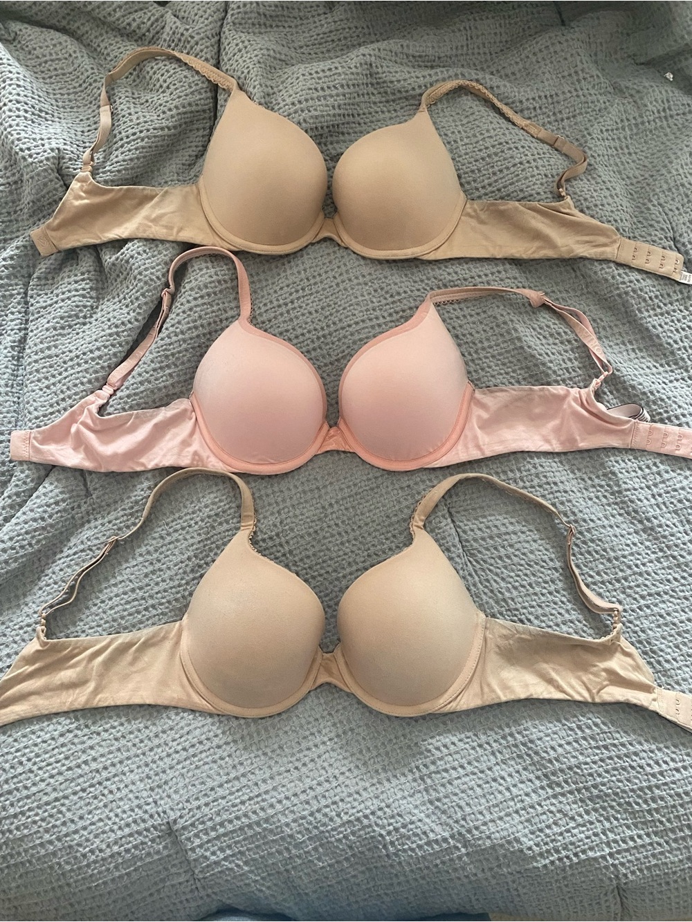 Victoria's Secret T-shirt Bra Bundle 3x - Body Perfect Shape in Nude and Peach